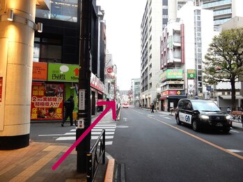 りらく整体 あおば/駅を出たら左折してそのまま直進