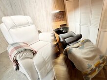リノ(Lino)の雰囲気（シャンプー台を利用した半個室も増えました☆主にエクステで使用）