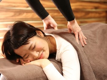 岡本駅前整骨院/施術風景