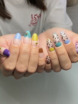 カラーズ(COLORS)/カラフル×ヒョウ柄ネイル