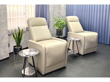 ルーム(ROOM)の雰囲気（落ち着ける店内。カーテンで仕切られたプライベート空間。）