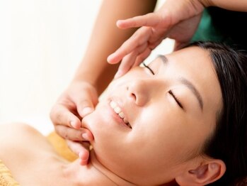 和み空間とまり木 末広店の写真/【小顔リフトアップエステ50分¥6600→¥5500】新導入！シワたるみを改善したい方、小顔になりたい方に♪