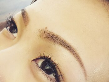クララビューティ アイラッシュ(CLALA Beauty)の写真/[眉のお悩みも解決！]お手入れが難しい眉毛はお任せください♪シェービングとセットで美眉と美肌をGET！