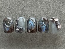 エールルーム 中目黒(aileroom)/見え隠れするブルー光沢