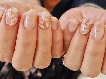 トロワ(Trois)/フラワーネイル