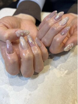 サロンドボーテネイル(salon de beaute NAIL)の写真/派手なネイルが出来ない方やシンプル系がお好みの方にも◎大人シンプルなデザインで、上品な指先に♪