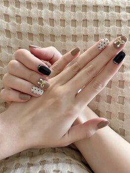ビューティーリゾートリー(麗)の写真/【リピーター多数◎】シンプル～華やかまでサンプル多数ご用意♪デザインに迷われたらご相談下さい♪
