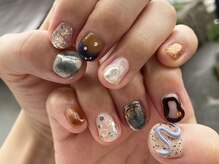 カーティシーネイルズ(curtisii NAILS)/ニュアンスちぐはぐ