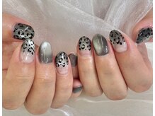 アリイネイルズ(ALII Nails)/ブラック系アニマルネイル