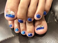 プラハネイル(+HER 美甲)/ホロ敷き詰め