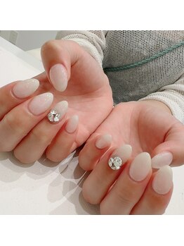 ビジューネイル