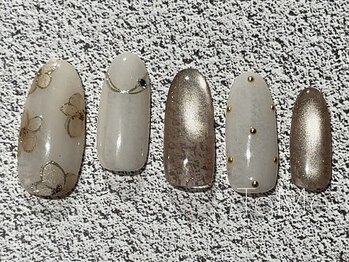 トゥーミー(To Me)/お花ネイル