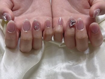 インザピンクリリー(in the pink LILY)/ちゅるんチークネイル/担当赤木