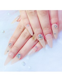 ミニョン(Minyon)/ベージュネイル