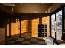 リー(Re)/待合スペース