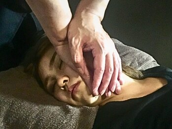 ラクタイセイタイイン 梅田茶屋町店(楽体整体院)/ /小顔/小顔矯正/フェイシャル