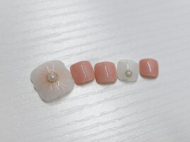 フラワーチークフットネイル