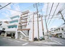 ミチカケ トリムリターン那覇市店の雰囲気（糸数病院と泊小学校がある通り沿いにあります♪）