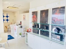 ポーラ ザ ビューティ 光店(POLA THE BEAUTY)の雰囲気(白を基調とした店内◎落ち着きのある空間と個室のエステルーム)