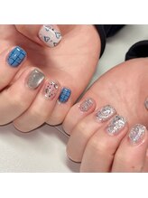 トゥインクリー(Twinkly)/ショートネイル