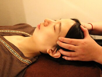 トータルリラクゼーションサロン ゴッドハンド(GOD HAND)の写真/頭部のむくみをスッキリ解消！眼精疲労や身体のだるさ、ストレス疲に悩む方へ♪[炭酸ドライヘッドスパ]