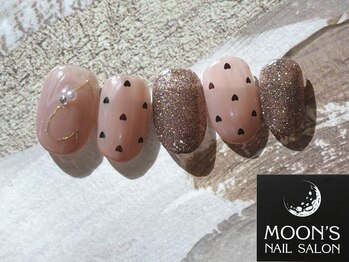 ムーンズ(Moon's)/