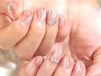 インスティンクトネイルズ(INSTINCT Nails)の写真/【仕上がりに差がつくケアを重視】ジェルネイルで弱った爪・薄い爪にお悩みの方必見!美爪育成ケアコースも!