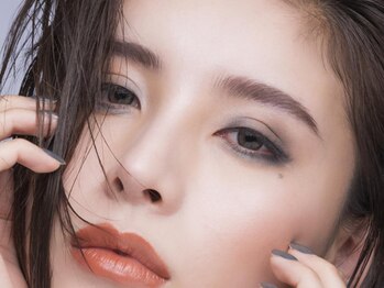 アディアンドラッシュ 柏本店(Adii & Lash)の写真/【マツエク¥3,980～/初回オフ無料/3回目まで同額】自然な付け心地♪3種類のこだわりエクステから選択可能◎