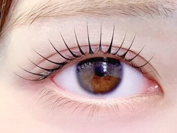 モンボーシル(Mon beau Cil)の写真/≪パリジェンヌラッシュリフト≫根元から立ち上げて、最大限に長くパッチリした仕上がりに！