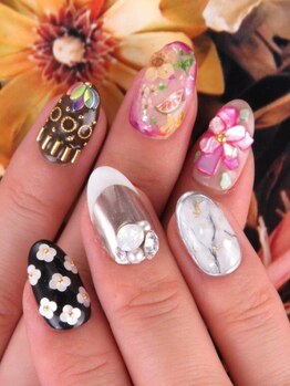 カラーズ 浜松店(colors)/夏でも秋でも2WAYネイル(*^^*)