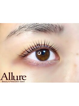 ナチュラル上品な目元にしたい