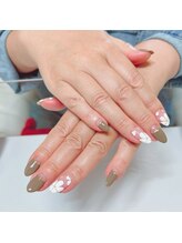 モカネイル(moca nail)/逆フレンチ×お花