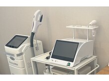 ウミン(UMIN)の雰囲気（肌診断機で肌状態を確認し、お悩みに合わせて施術。）