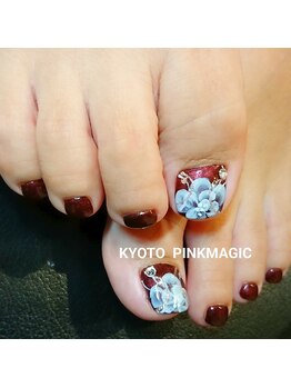 ピンクマジック(PINKMAGIC)/大人シックなフットネイル