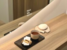 藤ノ郷 銀座店の雰囲気（ヘッドスパの後は身だしなみを整えながらほっと一息）