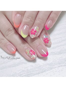 イリゼ(iriser)/フレンチ/ネオン/お花