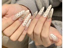 チップの長さ出しコース、カラージェル几百色がございます。