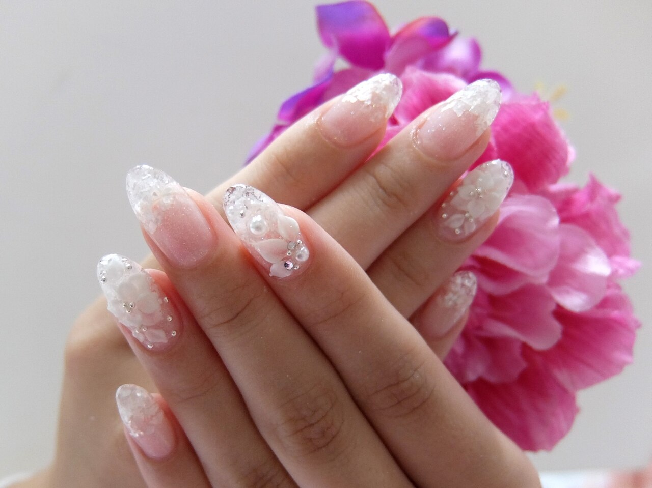 オーダーページ】ネイルチップパール薔薇埋め尽くし 【オーダー