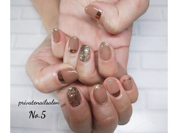 ナンバーファイブ(N°5)/ニュアンスネイル☆