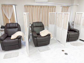 レヴ 草加店(LEV.)/アイラッシュアイブロウスペース