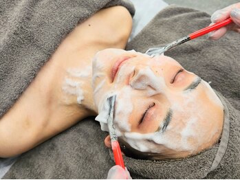 シューラディアント 金沢店(ShuRadiant)の写真/韓国で大人気☆[かぼちゃピール/ララピール/セラピール]敏感肌の方も施術可能◎内から輝くハリツヤ白肌に！