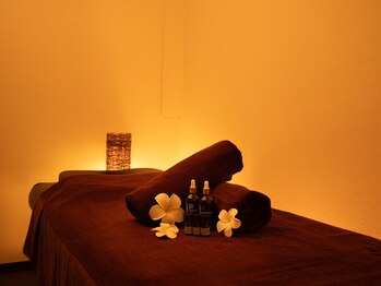 癒し庵 Relaxation Salonの写真/【夜24時まで営業!】お仕事終わりの疲れた身体を癒しませんか?首/肩コリ/腰痛等お悩み徹底集中ケア!