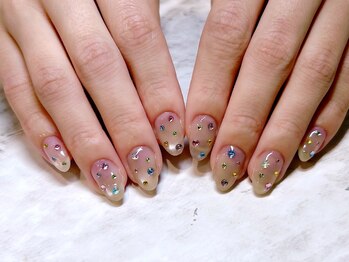 サニーデイズ ネイルアンドビューティー 曙橋店(SunnyDays Nail&Beauty)/カラフルドット