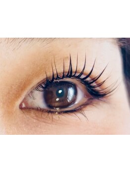 ボリュームのある目元にしたい