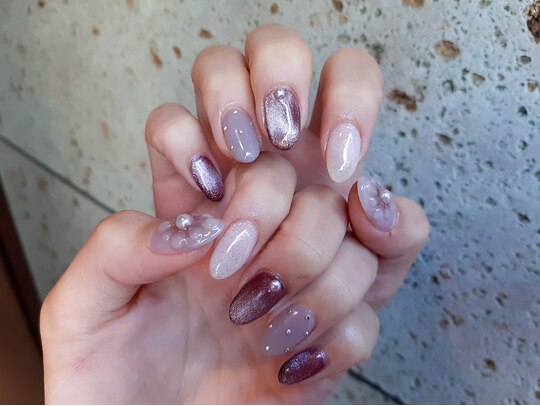 2025年冬トレンド】ブルー・パープルのネイルデザイン集  