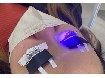 まつ毛エクステ専門店 リノ ビューティーアイラッシュ(LINO)の写真/【《高持続LED》極上シルクエクステ¥6380~】口コミ高評価★話題のLEDマツエクでまつ毛に優しくキープ力◎