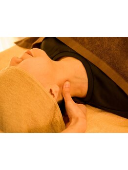 首・肩のつらさを改善したい