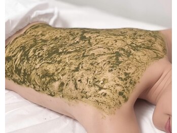 ベラージュ 高崎/背中ハーブピーリング