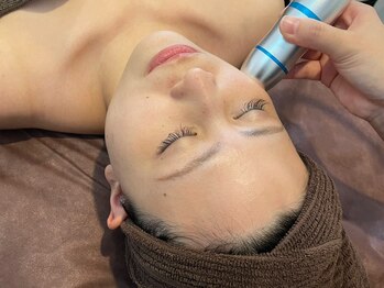 アンベリール おもろまち店(umbellir)の写真/3Dソニックライン!お顔の脂肪分解、シワたるみ改善◎上向き肌に導く3Dソニックライン×ヒト幹パックケア★