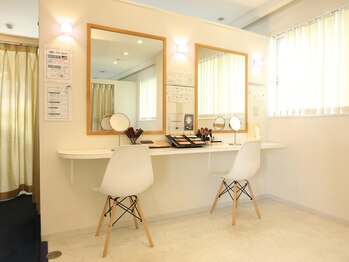 ジェイオー(J.O)/メイクブース完備【小顔コルギ】